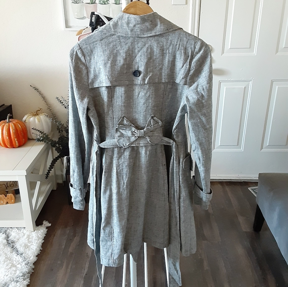 Like New Belted Gray Takara Coat - Picture 6 of 9